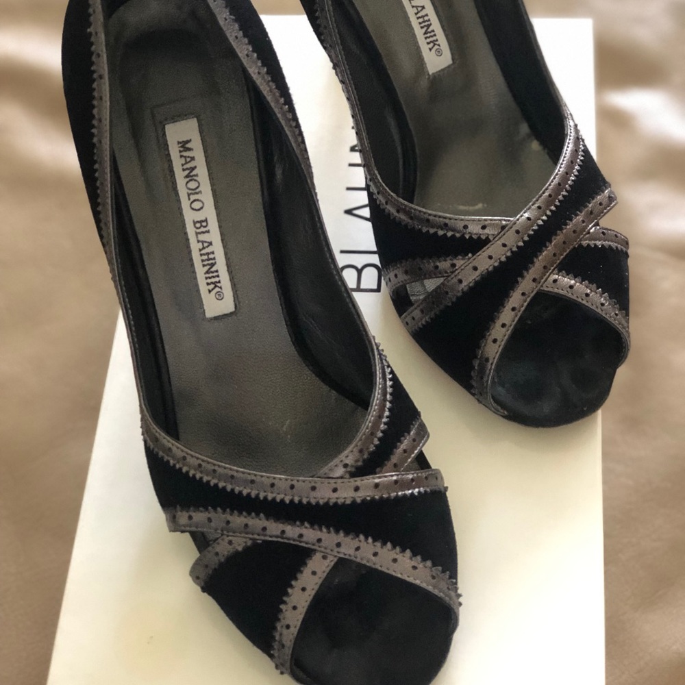Manolo Blahnik high heel pumps